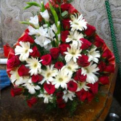 Housewarming Flower Decorations in Living Room