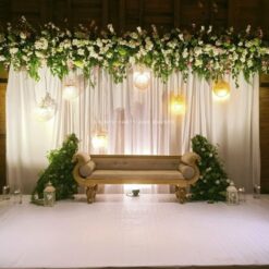 Simple Flower Decoration For Christian Wedding