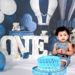 Hot Air Balloon Theme Cake Smash Photoshoot